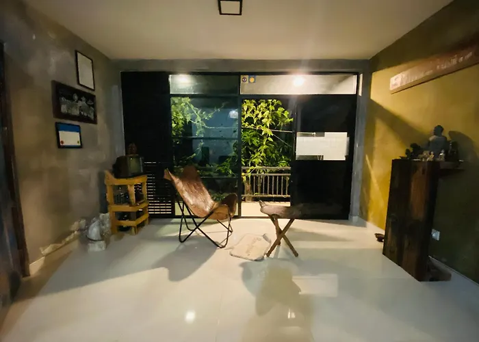 Ayubowan Holiday Home