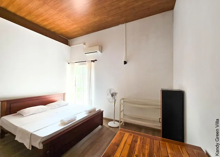 Kandy Green Villa